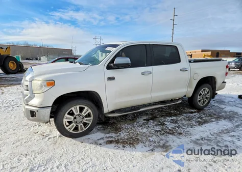 2014 Toyota Tundra Crewmax Platinum z USA, uszkodzony, nr VIN 5TFAW5F14EX415272